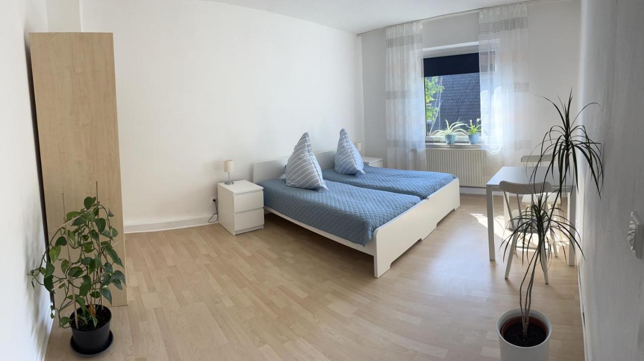 Privatzimmer Am Iltispark Duisburg Exterior foto