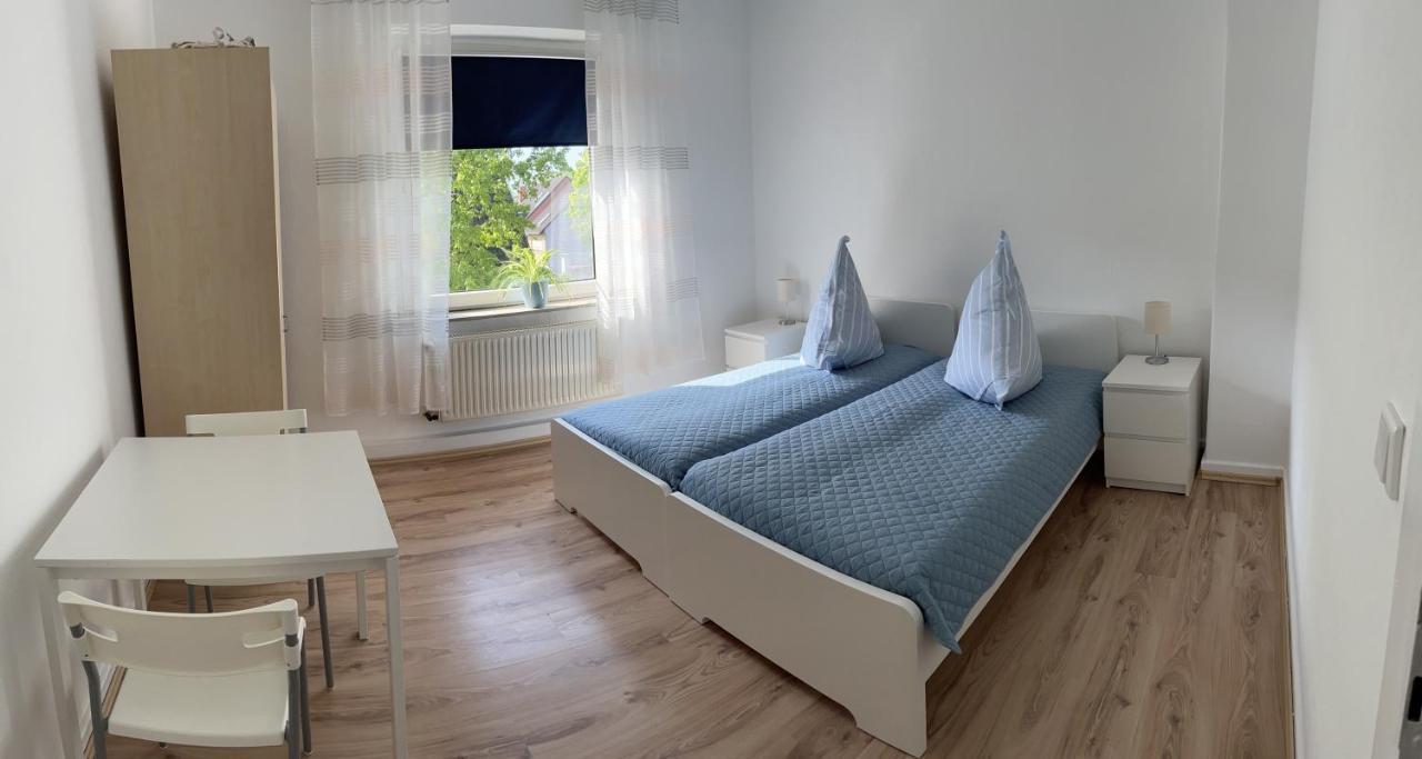 Privatzimmer Am Iltispark Duisburg Exterior foto